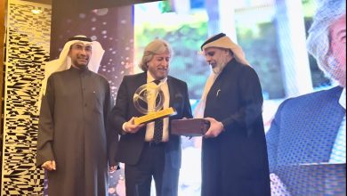 صورة جوائز “الملتقى الإعلامي العربي “، تُمنح لعدد من الإعلاميين والفنانين العرب في الكويت