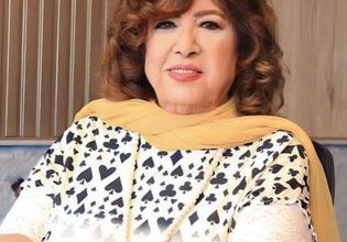 صورة مقتل الفنانة السورية هدي الشعراوي داخل منزلها علي يد خادمتها