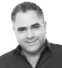 صورة النجم محمد شاهين في .. درويش.. إن غاب القط.. السادة الافاضل