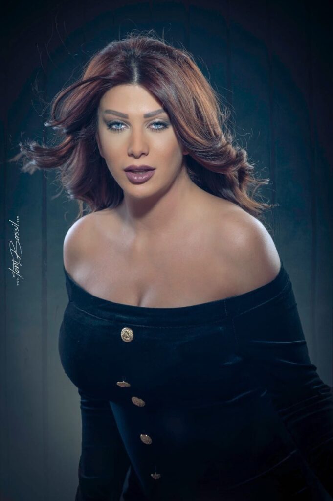 جويس ديب .. القوية .