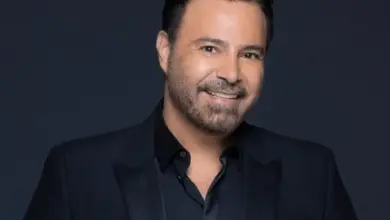 صورة عاصي الحلاني يشعل الساحة باغنيته (بلون الليل) ويواصل تألقه في عدد من الحفلات