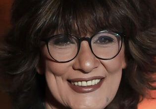 صورة الفنانة الكبيرة سماح انور تسجل حضورها القوي في دراما رمضان في عرض وطلب وحكاية نرجس