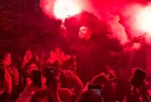 صورة النجم محمد إمام يحتفل بالشماريخ بفركش الكينج