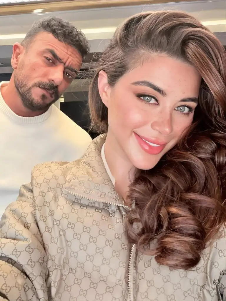 النجم احمد العوضي والنجمة يارا السكري والحديث عن قصة حب وزواج قريب بعد علي كلاي