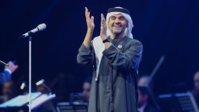 صورة حسين الجسمي يتألق ويبهج ليالي العيد بحفل كامل العدد في أبو ظبي