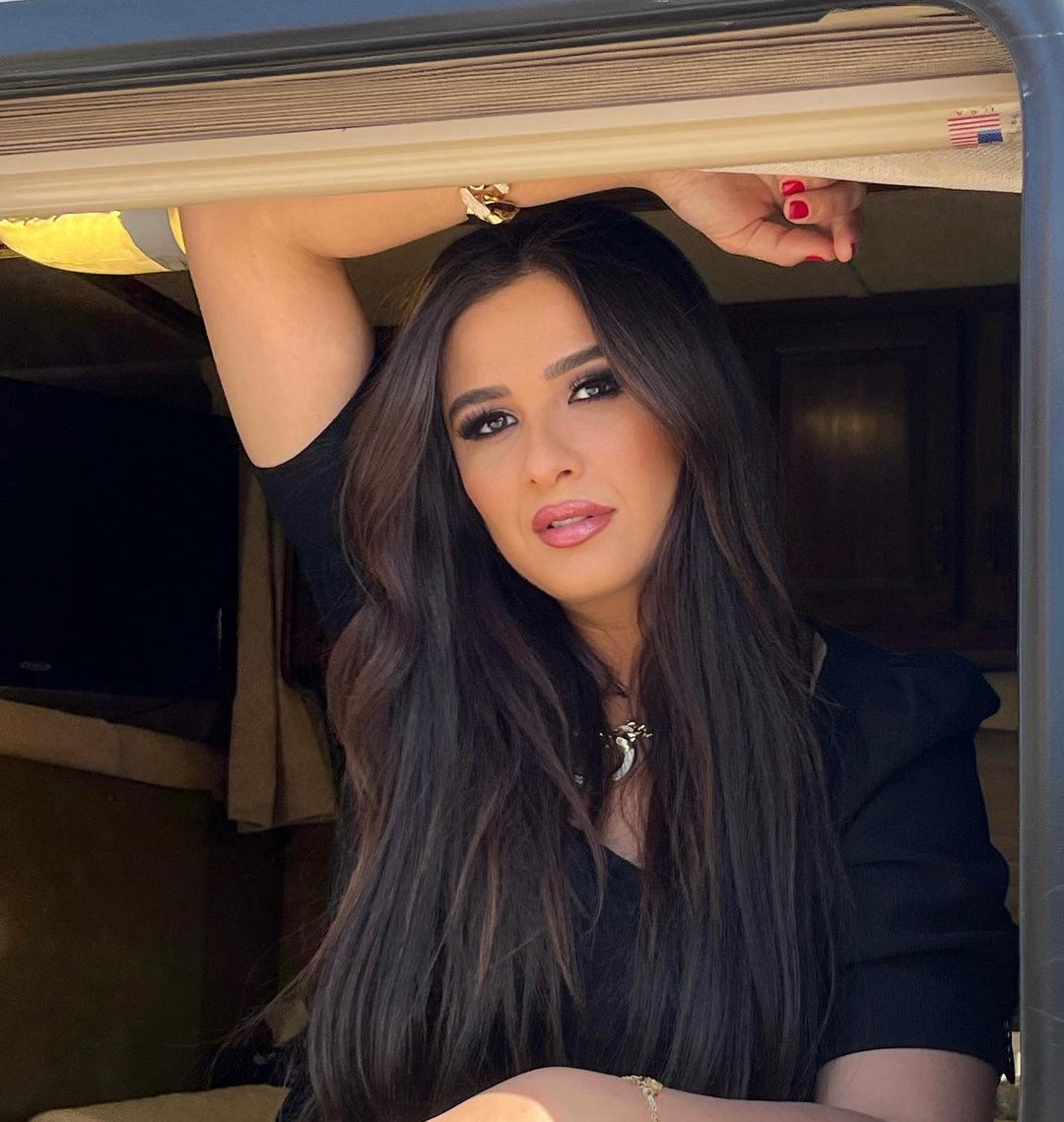 الفنانة ياسمين عبد العزيز تتصدر التريند بتصريحها حول مشاهد الأكشن بفيلم خلي بالك من نفسك
