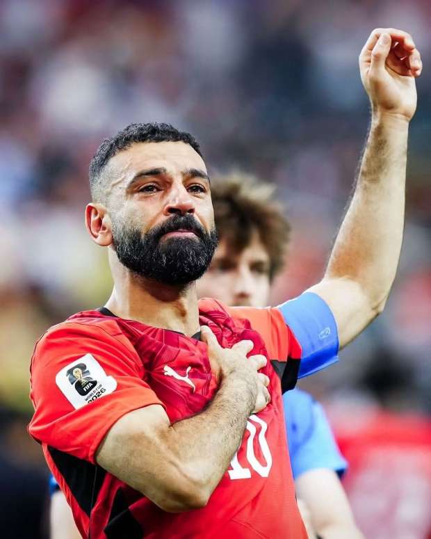 الفراعنة يكتبون التاريخ والتأهل لدور 16 بكأس العالم وانجاز غير مسبوق بقيادة محمد صلاح