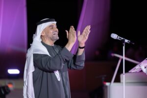 حسين الجسمي يتألق ويشعل ليل الساحل الشمالي في ليلة استثنائية وجمهور كبير