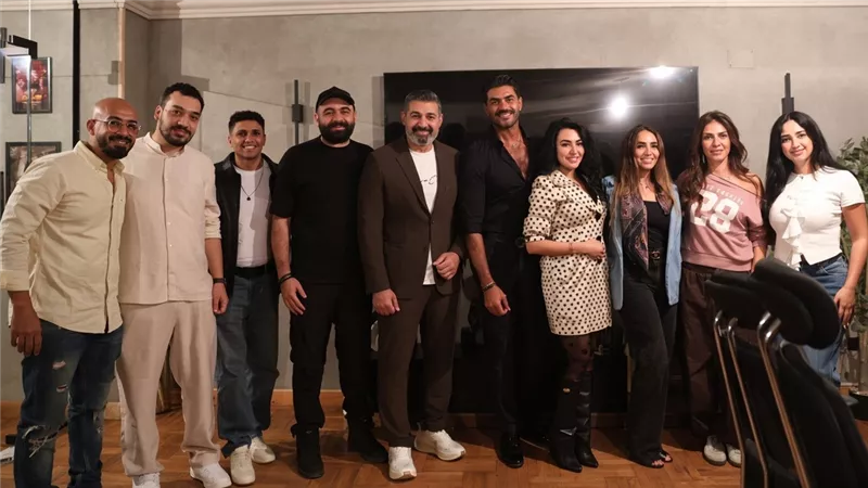 عمرو يوسف يقرر تمديد عرض مسرحية أنا مش عارفني بالرياض نظرا للاقبال الجماهيري